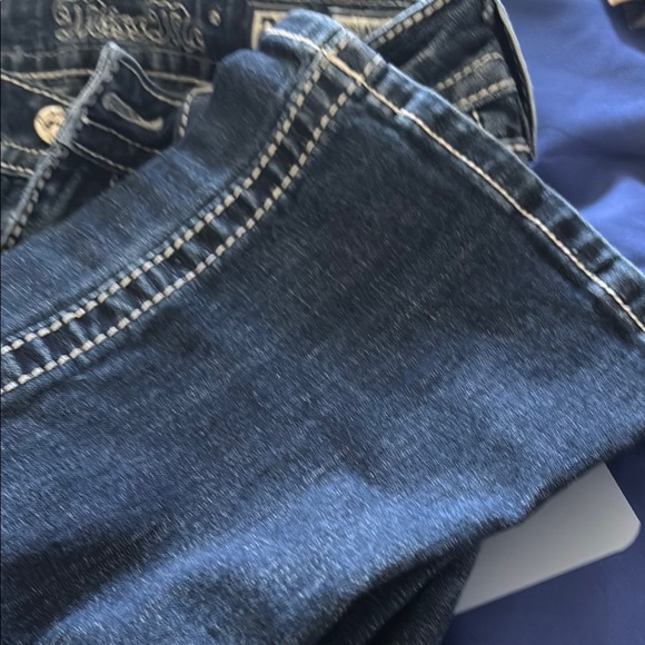 Jeans - Picture 2 of 3